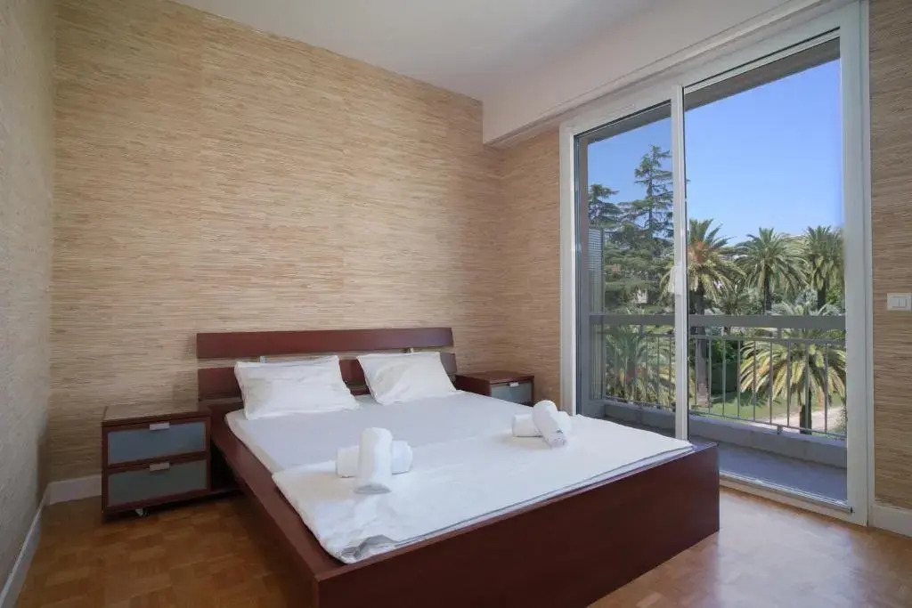 Superbe Appartement de 3 pièces rénové avec Vue Mer