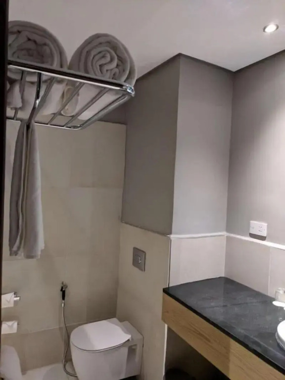 EPIC Hotel & Suites