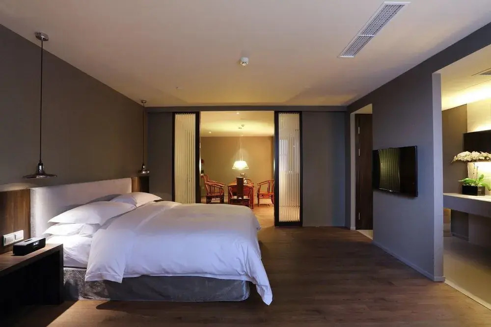 the Hidden Place Hotel