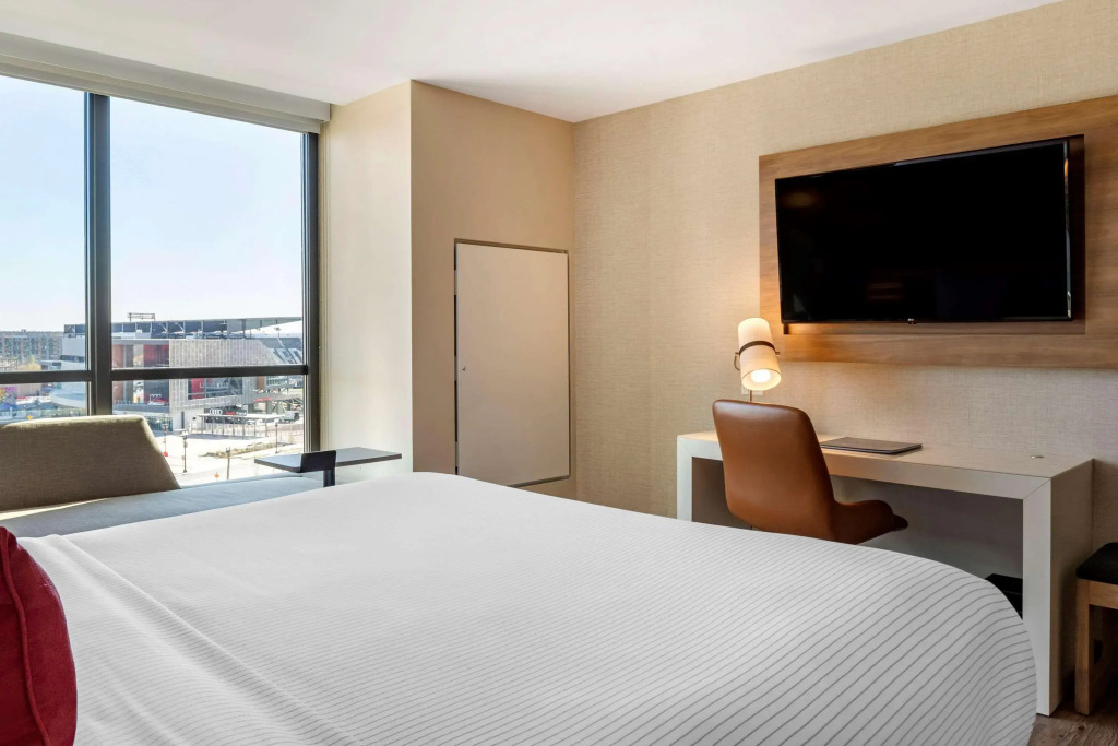 Cambria Hotel Washington DC Navy Yard Riverfront