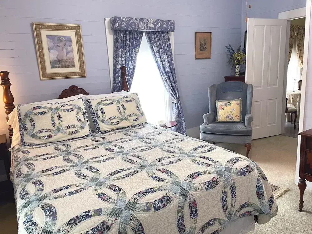 The Sautee Inn Bed & Breakfast