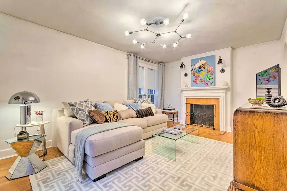 Charming Little Rock Condo: Walk to Downtown!