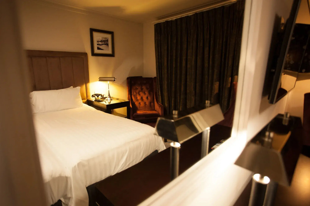 Strathaven Hotel