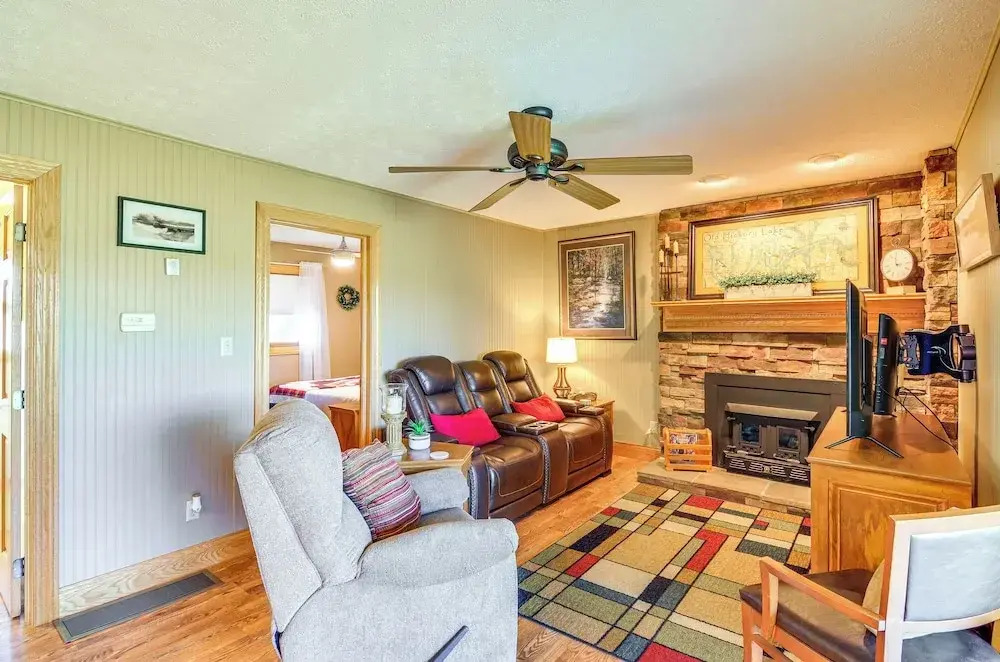 Boat Parking & Fire Pit! Lake Cumberland Retreat