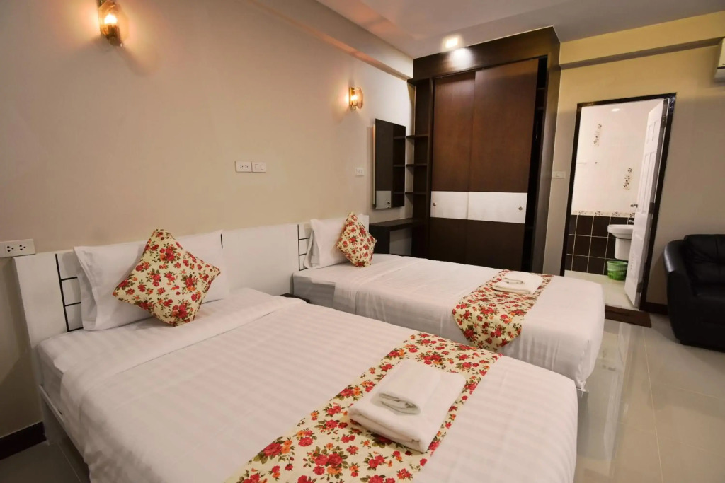 Gold Airport Suites