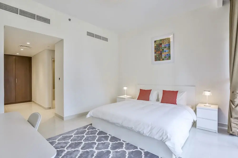 Driven Holiday Homes- Crescent Boulevard