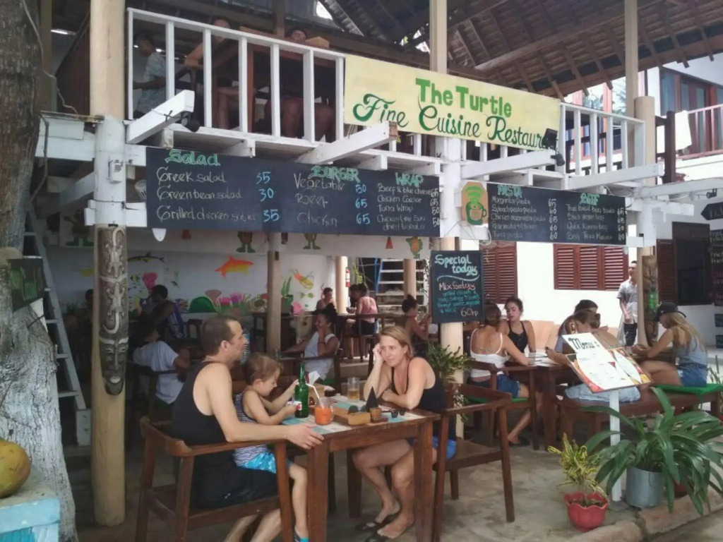 Gili Turtle Beach Resort