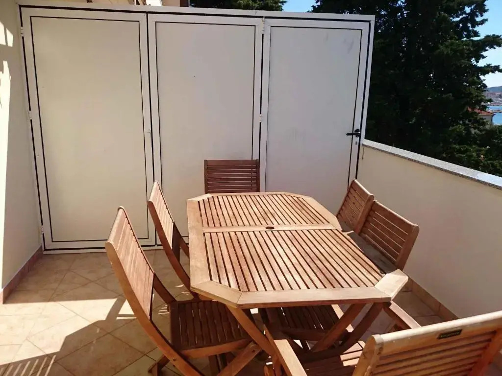 Apartments in Biograd na Moru 8169