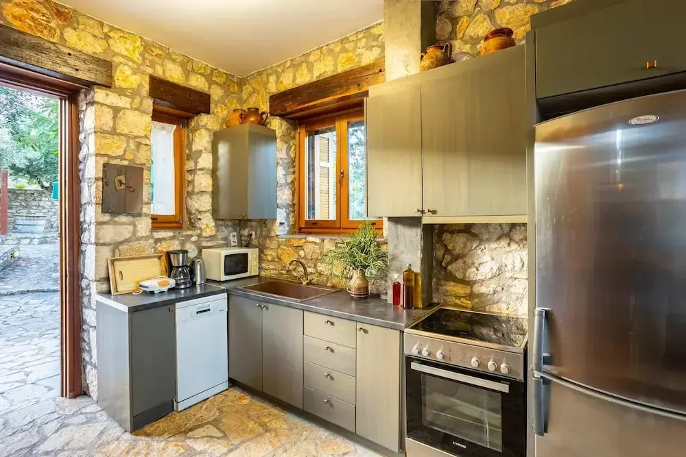 Stone Farmhouse in Groves - Sea & Mountain Views