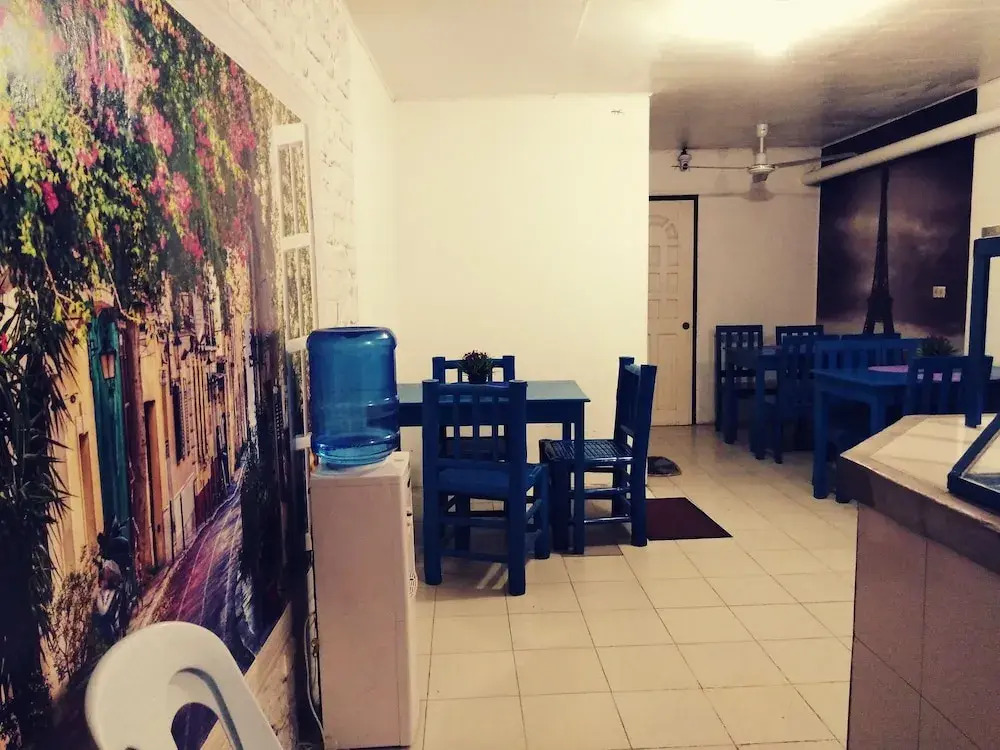 Deden's Pizzeria and Guesthouse - Moalboal Panagsama