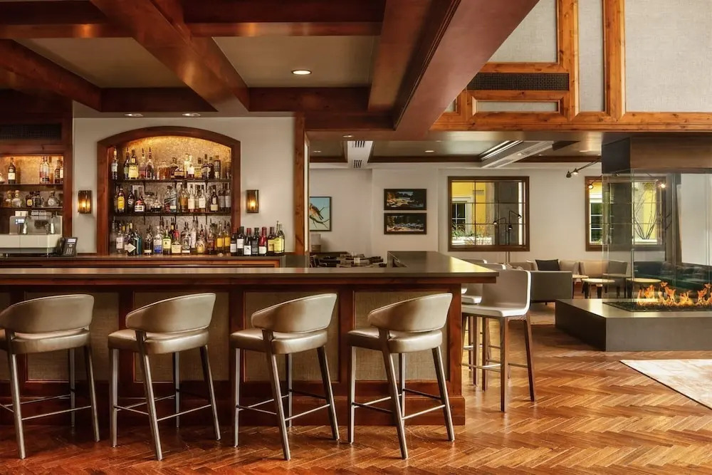 Platinum Vail Ritz-carlton 4 Bedroom Mountain Residence Just One Block From the Eagle Bahn Gondola