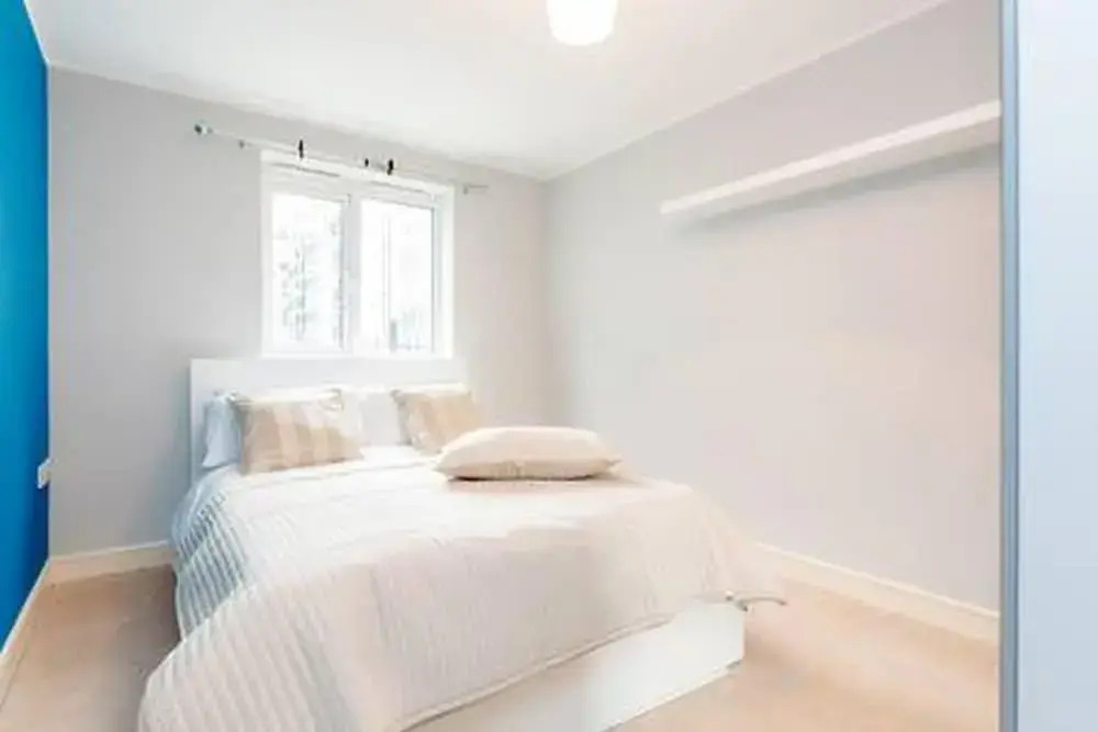 Morton Close Apartment