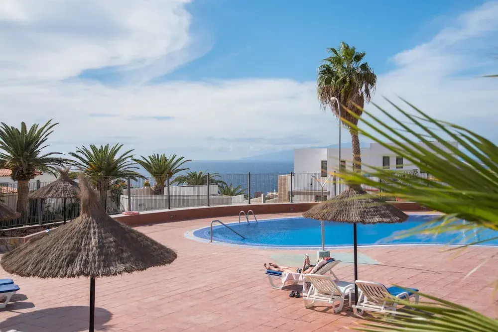 C104B Brand New Apartment, Elegant, Pool