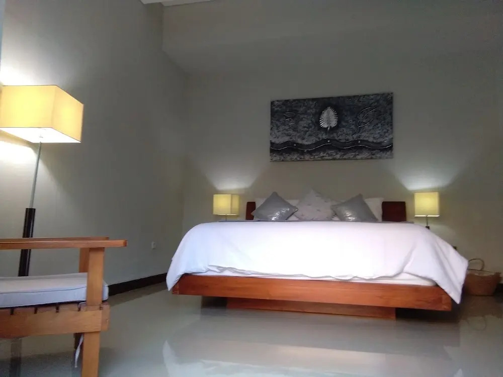 5 Bedrooms Legian and Seminyak Private Pool Villa