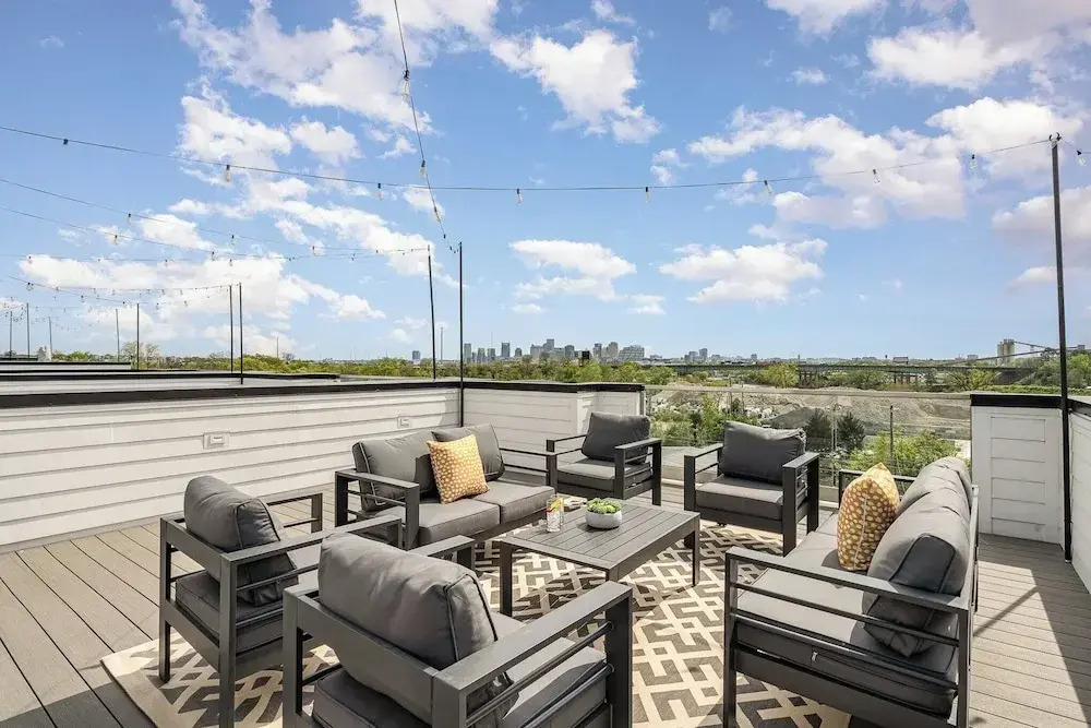 Revival-rooftop Deck/hot Tub- Mins to Broadway