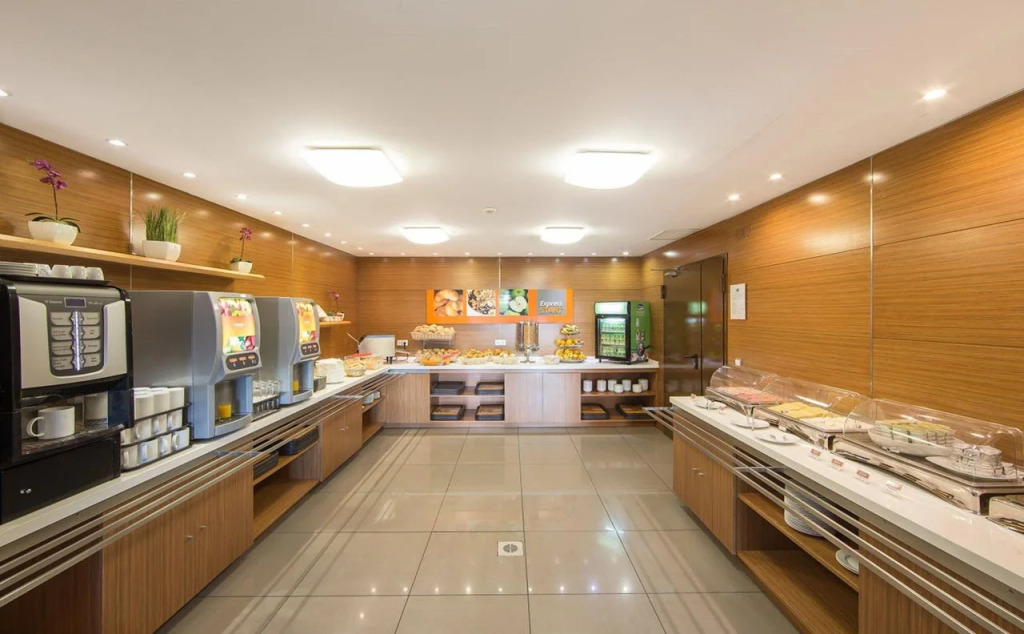 Holiday Inn Express Lisbon Airport by IHG