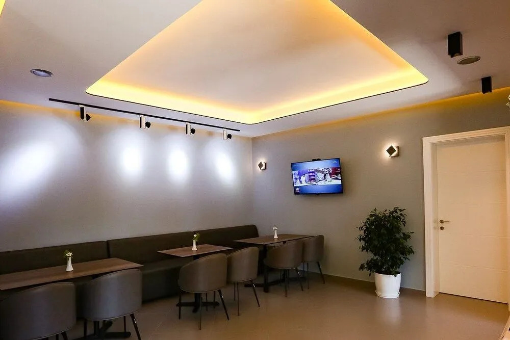 Home Hotel
