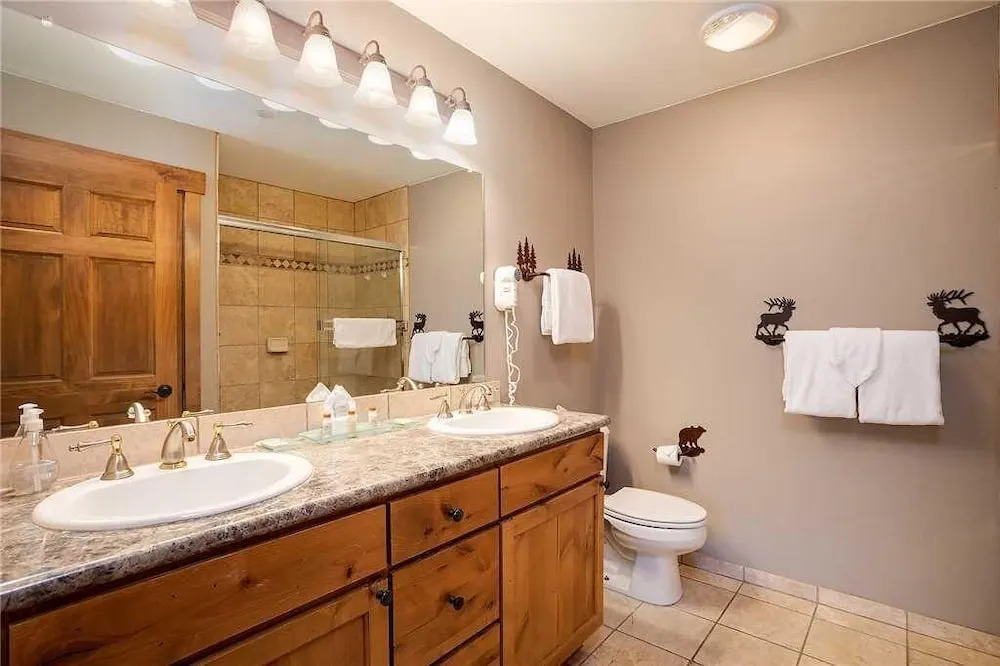 3206 Champagne Lodge, Trappeur's Crossing Apartment 2