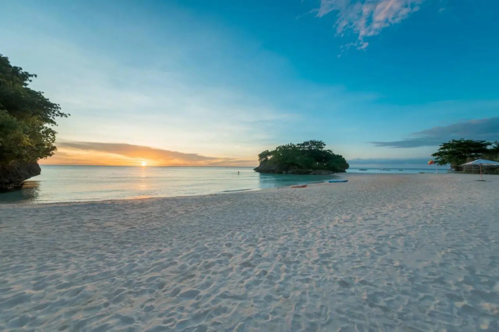 Crimson Resort and Spa Boracay