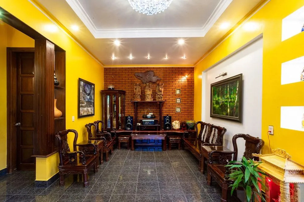 Dinh Villa
