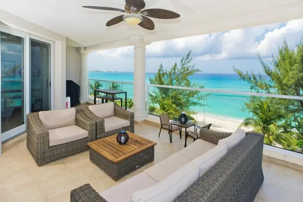 Sea Breeze, Grand Cayman