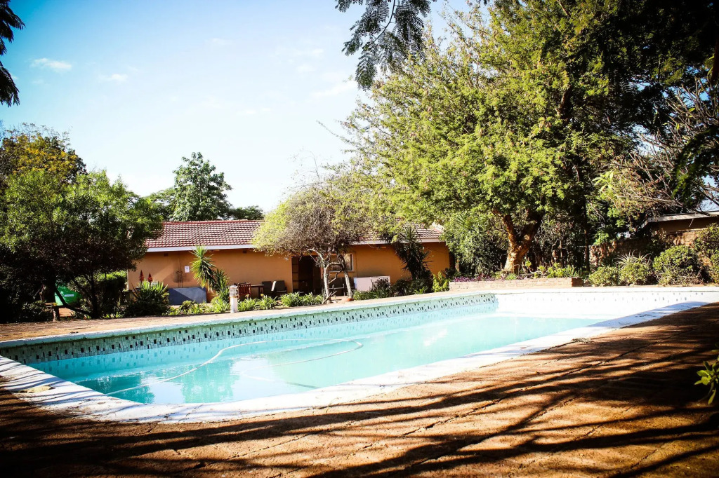 River-Ridge Guest House