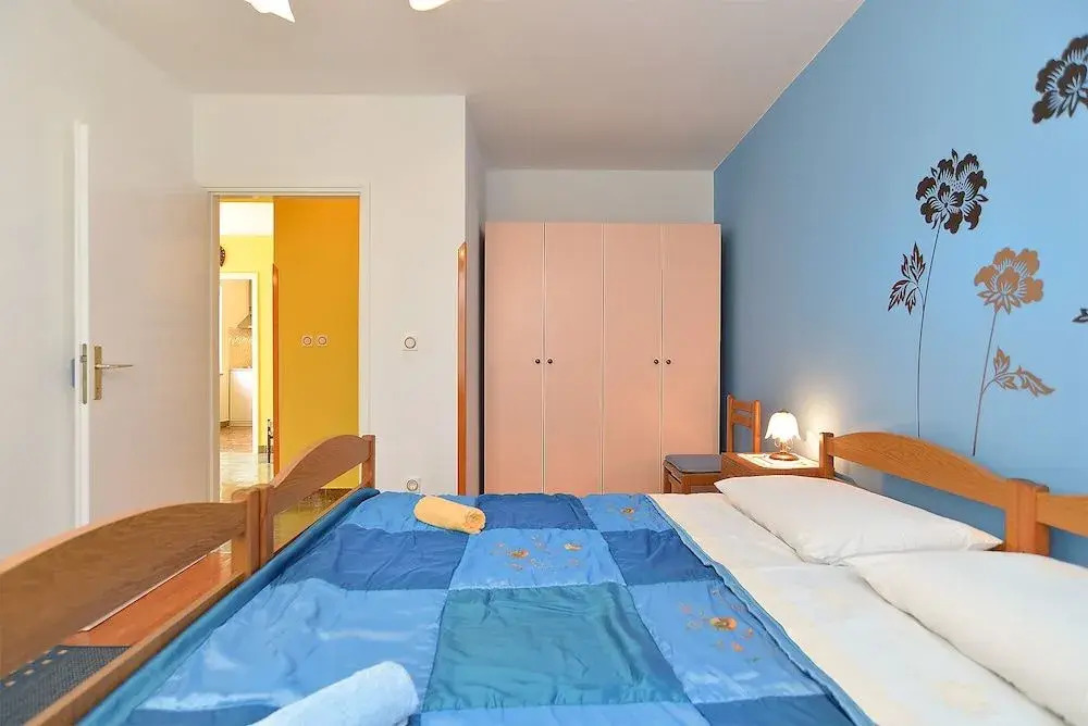 Apartment 745