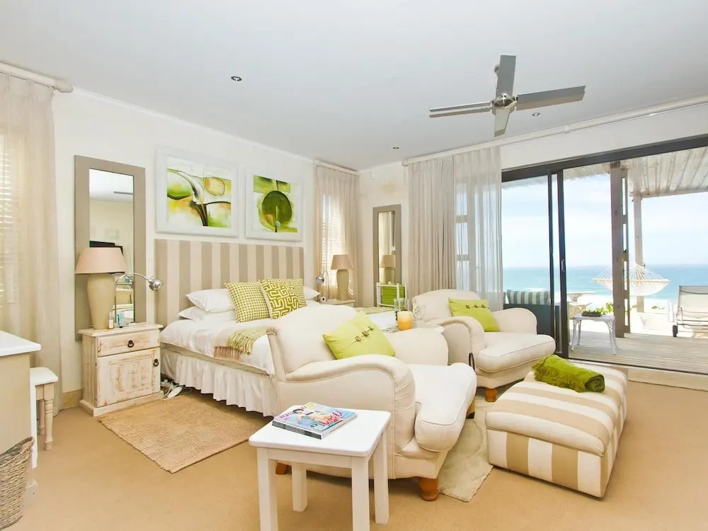 Dolphin Villa