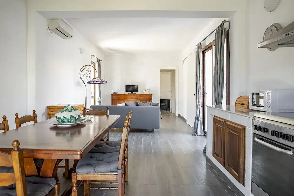Ognina Apts With Pool By Wonderful Italy