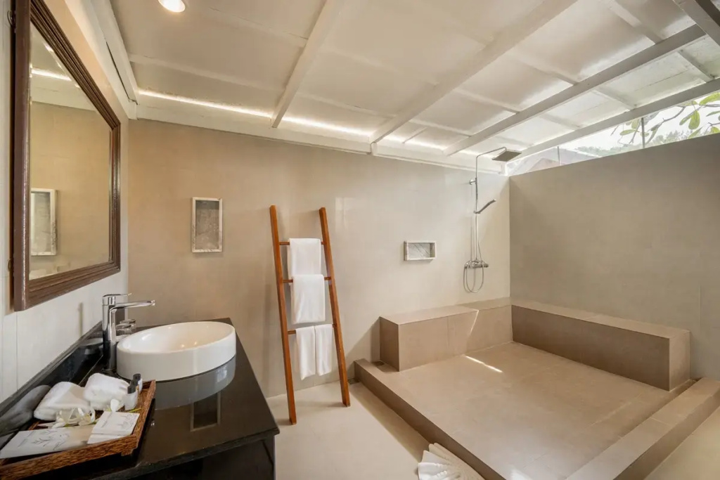 Thavorn Beach Village Resort & Spa Phuket