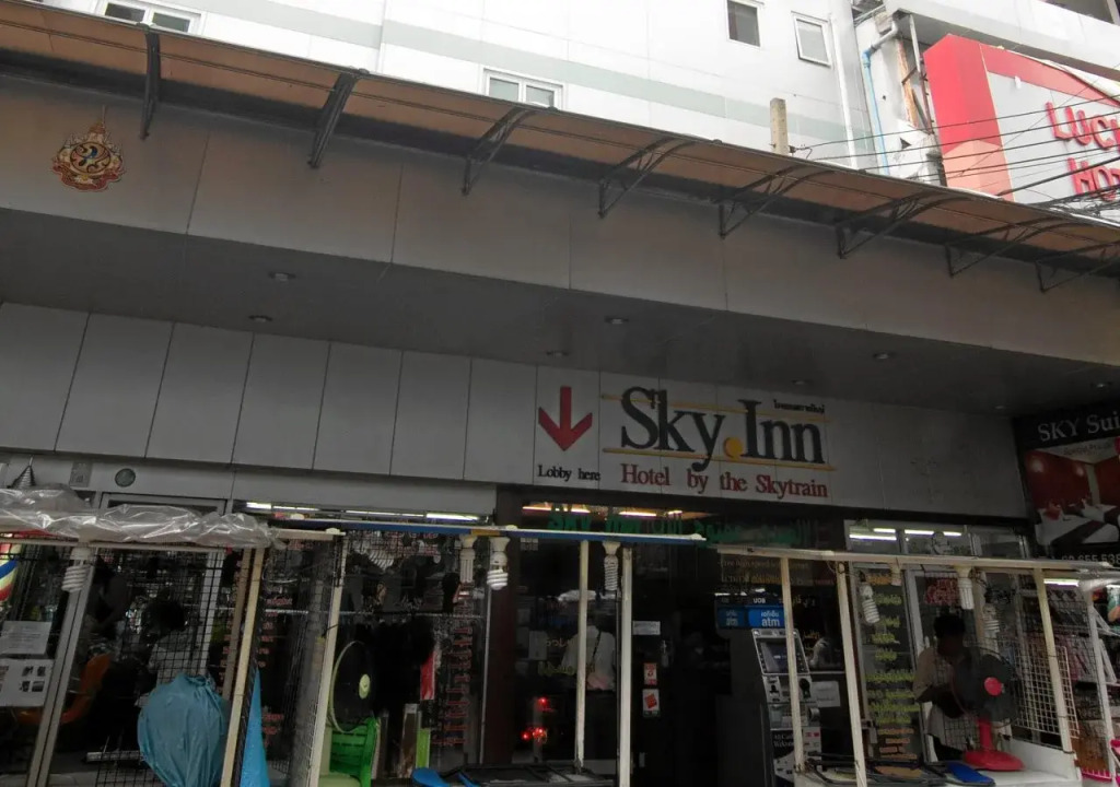 Sky Inn 1