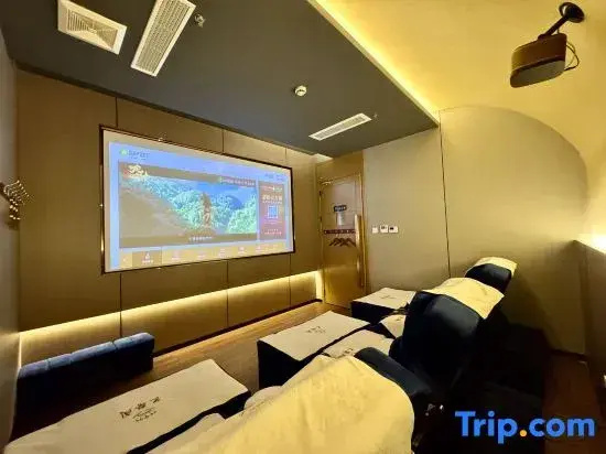 Shanghai Kacunm Zhenhua Hotels