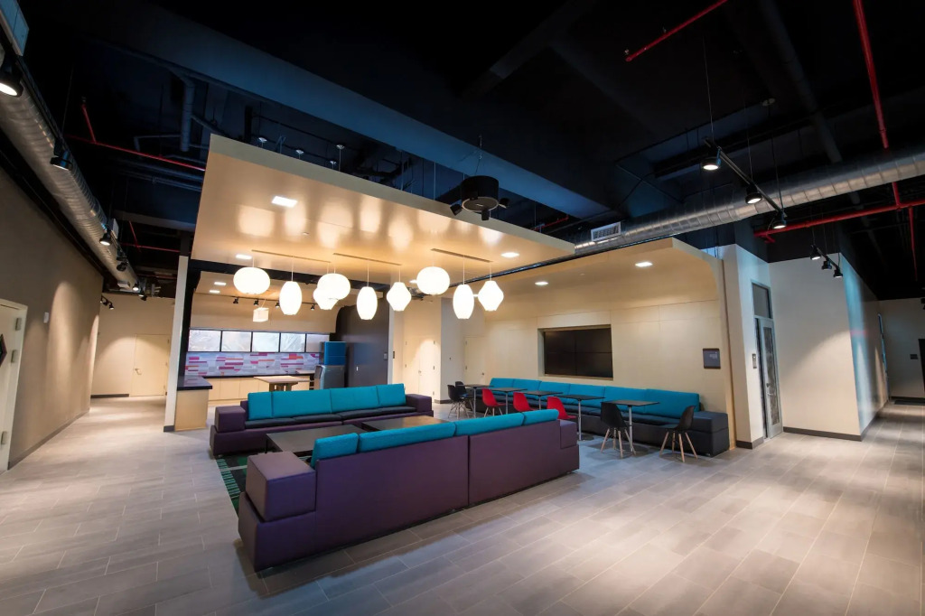 Aloft by Marriott New York LaGuardia Airport
