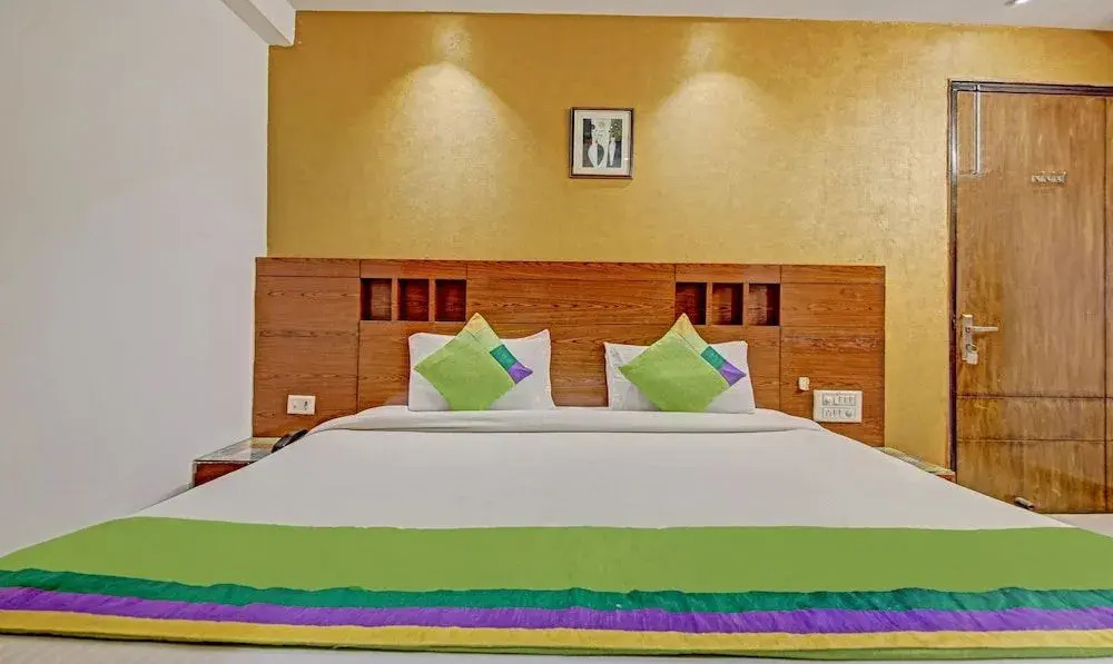 Treebo Trend Hotel Le Grand