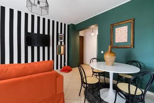 Three-Bedroom Apartment with Acropolis view