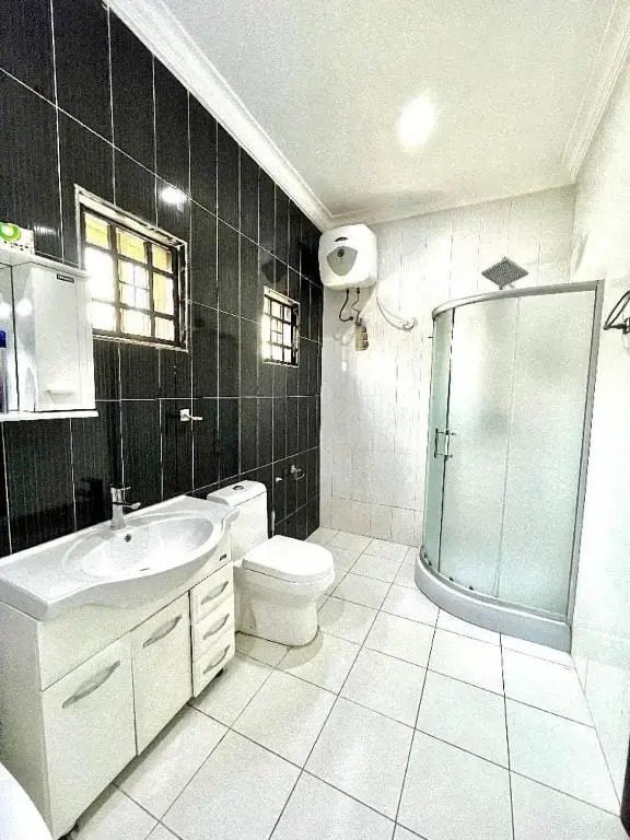 Allover Suites & Exclusive apartments