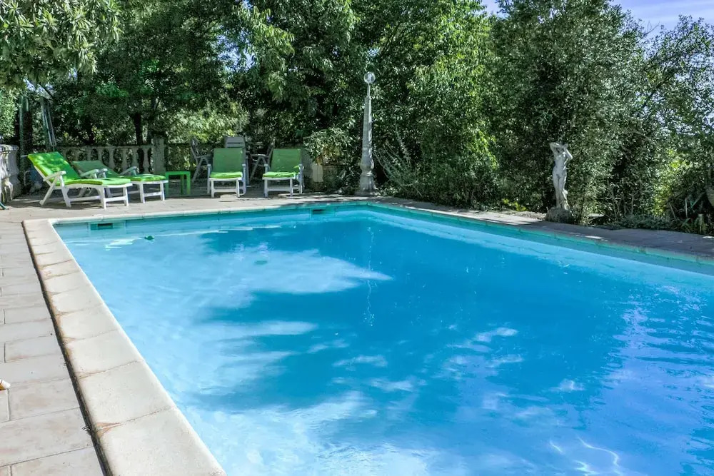 House With one Bedroom in Pougnadoresse, With Pool Access, Furnished T
