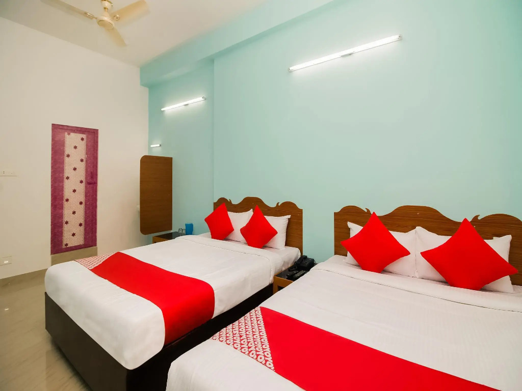 OYO 37776 Hotel Royal King