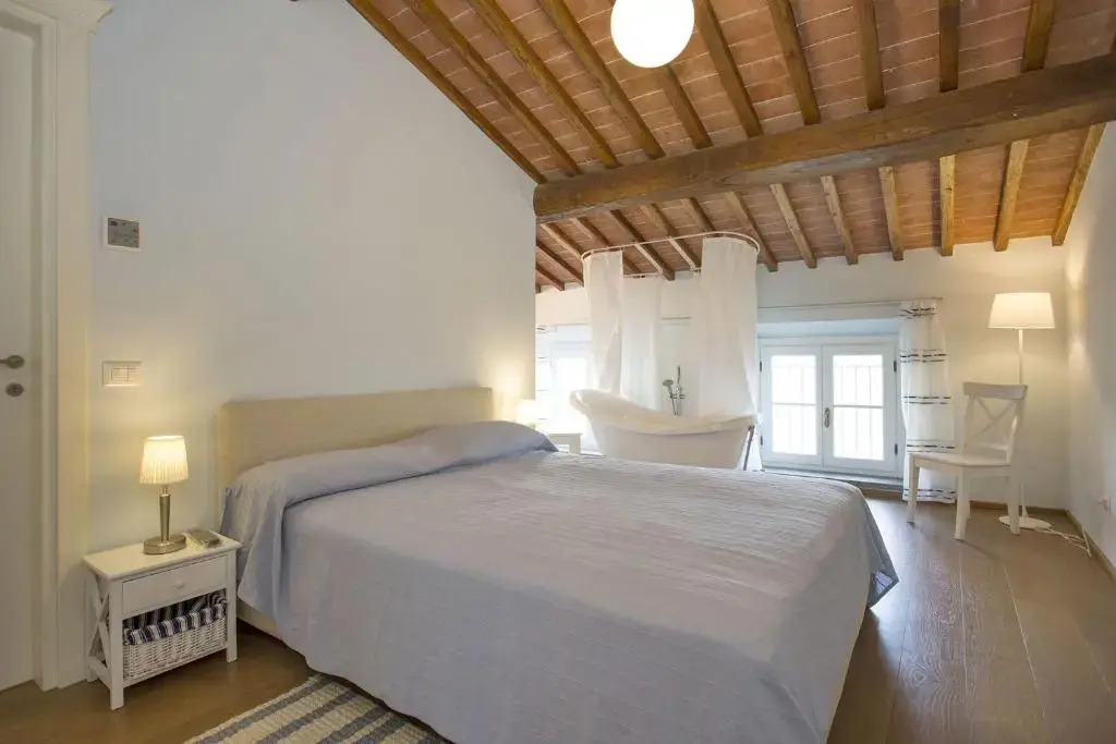 Santo Stefano 10 by Salogi Villas