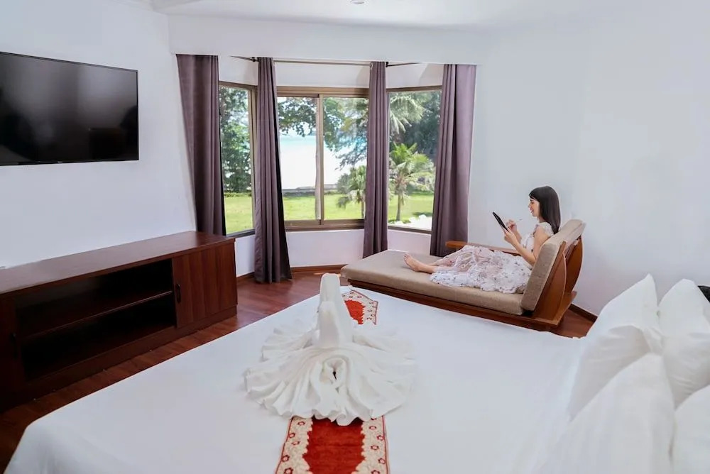 Palmeraiebeach Resort Rayong ปาล์มมาลี บีช รีสอร์ท ระยอง 罗勇棕榈树海滩酒店