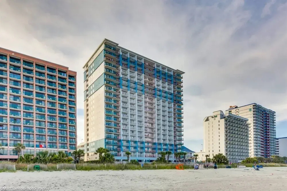 Paradise Resort 904