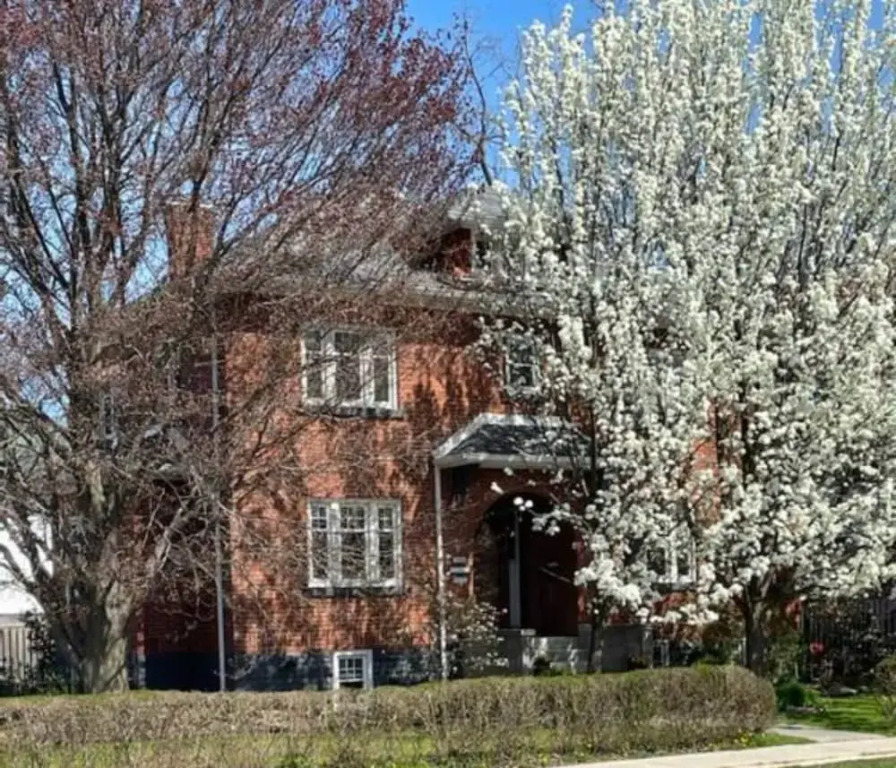 Nicklin House
