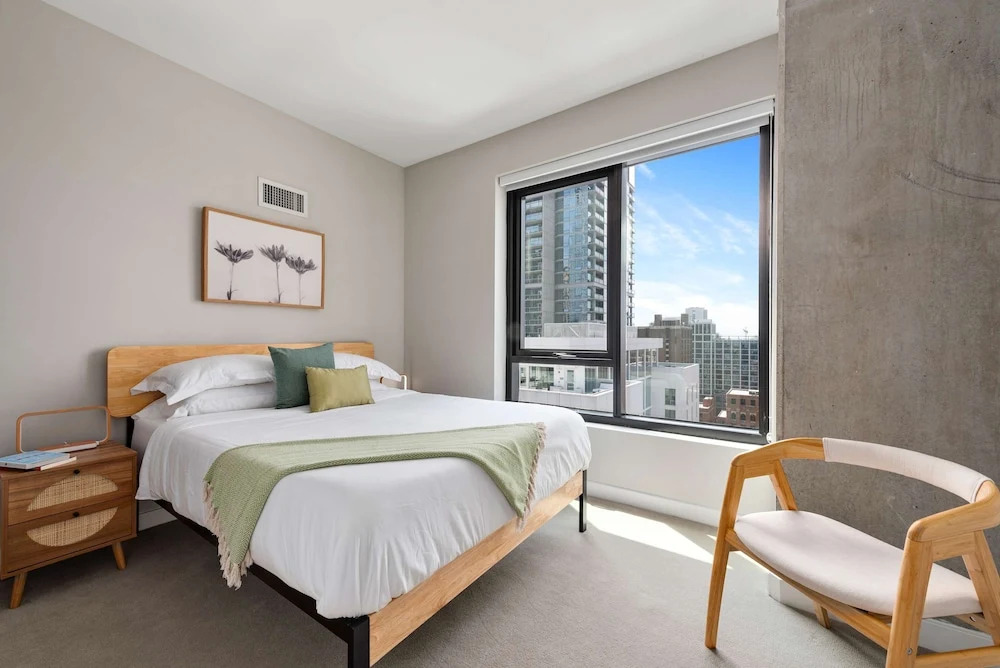 Gold Coast Group Stay 2 Modern 2BR Apartments