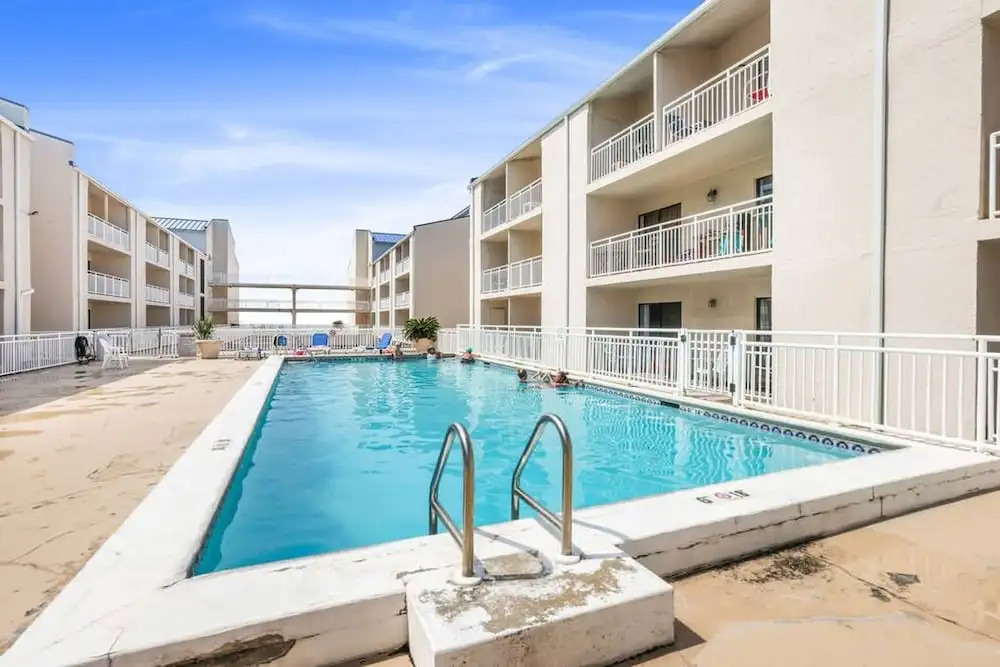 Sugar Beach153- 4 Pools Two Bedrooms 2 Baths Beach-side