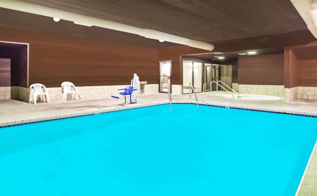 Wautoma Inn by OYO near Airport WI 73