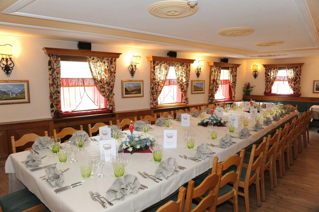 Hotel Alpina