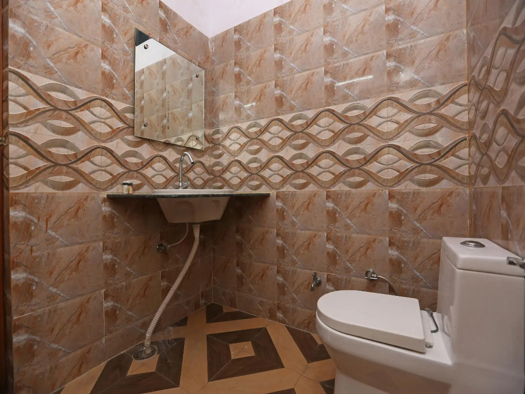 OYO 19948 Hotel Goverdhan