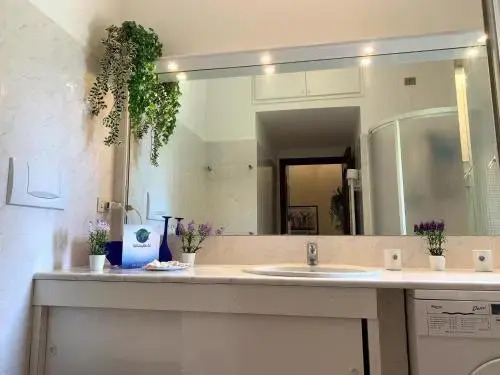 Flat 2 Bedrooms 1 Bathroom - Piazza