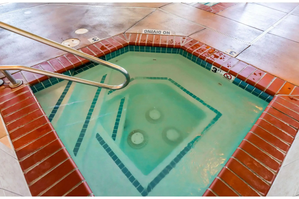 Quality Inn & Suites Sequim at Olympic National Park