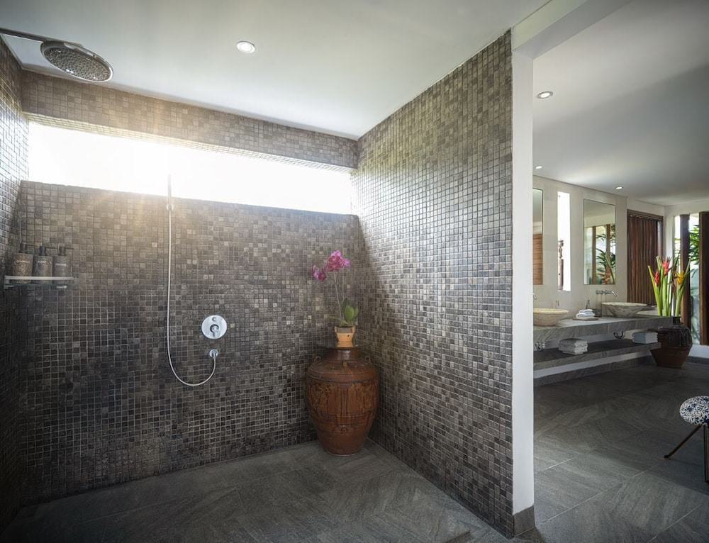 Abaca Villas